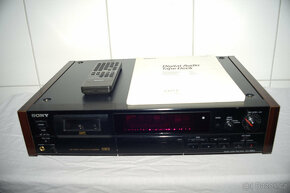 Predám Sony DTC-59ES DAT recordér - 2