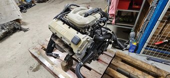 BMW E36 motor kompletní M43B16 - málo najeto - 2