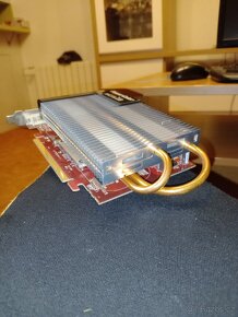 Grafická karta Radeon 3870 - 2