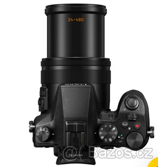 Panasonic Lumix FZ2000 - 2