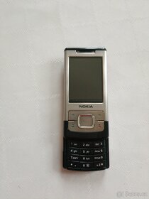 Nokia 6500s-1 (Nokia 6500 Slide) s baterií a nabíječkou - 2