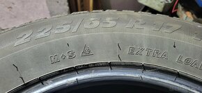 225/65R17 - 2