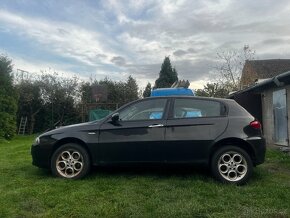 Alfa romeo 147 1.9 JTD - 2