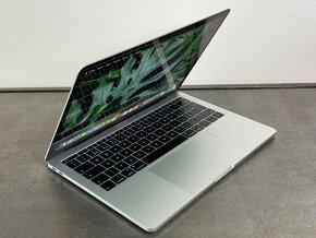 MacBook Pro 13" 2017 i5 / 16GB / 256GB / Silver - 2