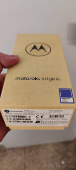 Motorola Neo 30 Edge - 2