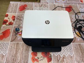 Stolní počítač Asus + tiskárna HP - - 2