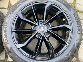 Alu kola TOYOTA CAMRY 5x114,3 zimní KUMHO 215/55R17 2022 - 2