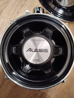 Alesis Strike 8" pady - 2