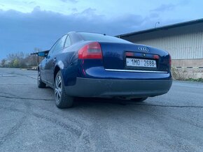 Audi A6 2.4 V6 - 2