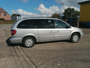 Chrysler Grand Voyager limited 2.8 crd 2008 najeto 139t.km. - 2