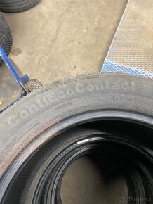 225/55R17 - 2