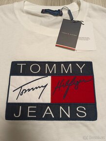 TRIČKO TOMMY HILLFIGER , HUGO BOSS - 2