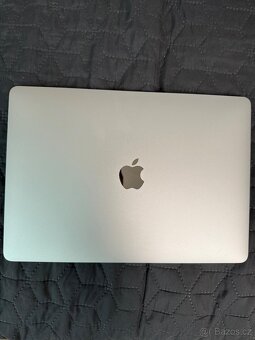 Apple macbook pro 2017 - 2