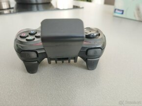 Gamepad pro hraní na mobilu - 2