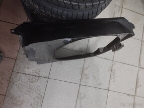 BMW E39 - kryt kolem Sahary hezký a nepoškozený - 2