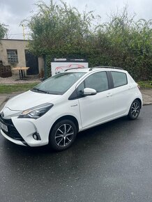 Toyota Yaris Hybrid Automat - 2