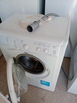 Automaticka pracka Indesit na 5kg - 2