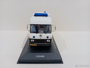 Avia A 21 Furgon Policie,1:43 ,Foxtoys - 2