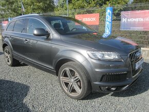 Audi Q7 3.0TDi V6 S-Line quattro tiptronic, 7. míst - 2