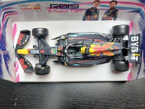 Red bull Racing RB19 Bburago Max Verstappen 1/43 Miami - 2