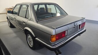 Bmw e30 2.5 i - 2