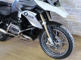 BMW R1200GS model 2015, plná výbava, pravidelný servis - 2