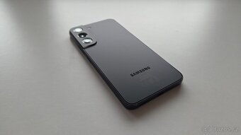 Samsung Galaxy S22, 256GB, černý - 2