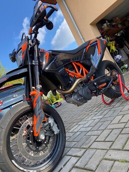 KTM 690 SMCR 2023- Doplnky za 50tis - 2