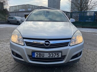 Opel Astra kombi 1,7 CDTI 81 kW, rok 2010 - 2