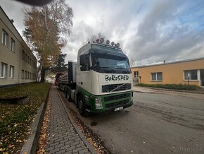 Prodam tahač Volvo 6x4 520 - 2