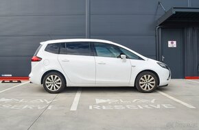 Opel Zafira Tourer 2.0 CDTi ECOTEC 130k Cosmo - 2