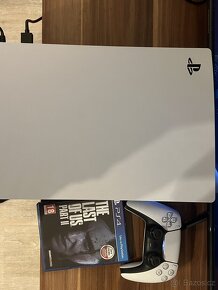 PlayStation 5 + 2 ovladace +hra + záruka - 2