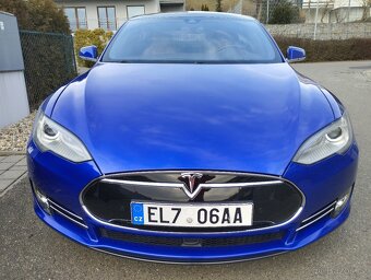 TESLA MODEL S 85D, 4x4 ,1 MAJITEL,NABÍJENÍ ZDARMA - 2