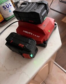 2 x HILTI NURON + rychlonabíječka v záruce - 2