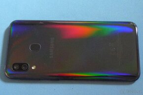 Samsung Galaxy A40 Android 11 - 2