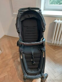 Britax B- motion 4 plus - 2