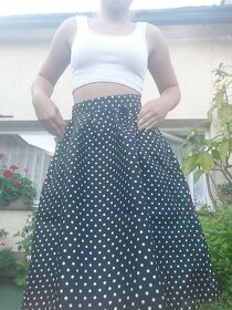 Dámská černá sukně s bílými puntíky - 2