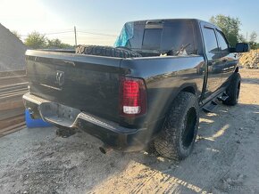 Dodge ram 5.7 4x4 lift  2017r - 2