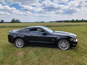 Ford mustang 3.7 v6 227kw - 2