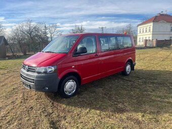 VW Transporter T5/103 kW bus 9 míst - 2