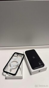 Prodám iPhone 11 64 GB - Black Záruka - 2