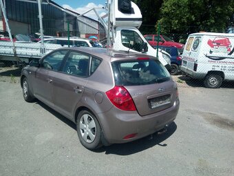 Kia Ceed 1.4i G4FA r.v.2009 - 2