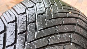 Prodám 2 zimní pneu 205/55/16, 205/55r16 h... - 2