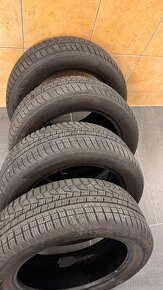 4 x zimní pneumatiky Hankook  9mm vzorek - 2