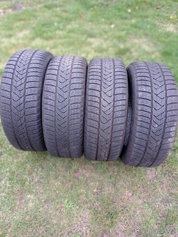 Zimní pneu PIRELLI 205/60R16" - 2