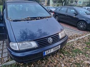 Volkswagen sharan 1.9 tdi 81 kw - 2