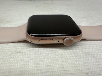 Apple Watch series 5 Rose Gold (44mm) - 2