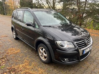 VW Touran Cross 1.9 TDI - díly z vozu - 2