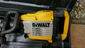 Bourací kladivo SDS-Max DeWALT D25902, 1 500 W, 10 kg - 2