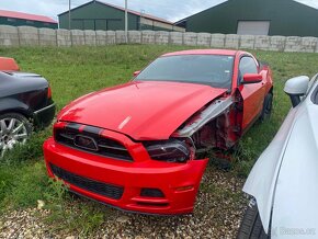 Ford Mustang 3.7 2013  lift  top cena - 2